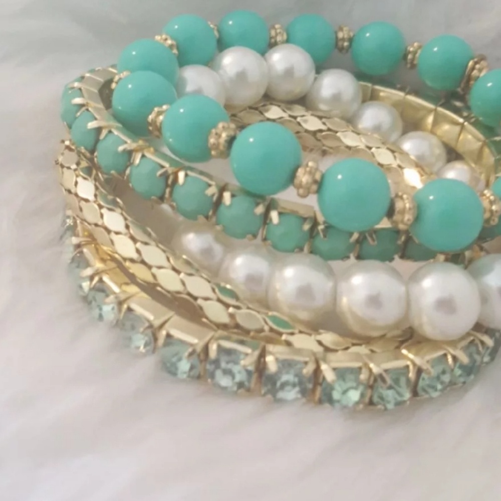 Set of 5 boutique bracelets